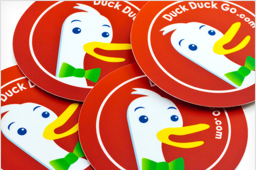 Свободный поисковик DuckDuckGo был признан сайтом – гигом